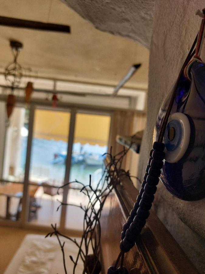 Komissa΄S Beach House Agia Pelagia  Bagian luar foto