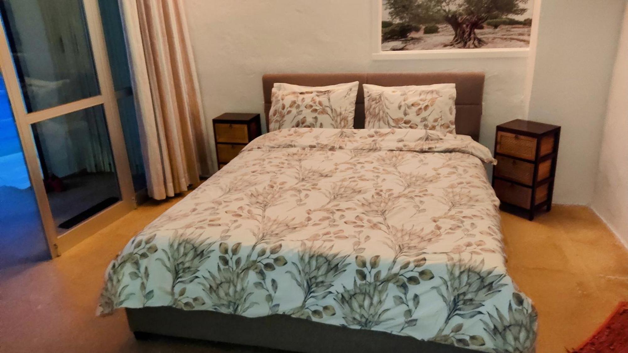 Komissa΄S Beach House Agia Pelagia  Bagian luar foto