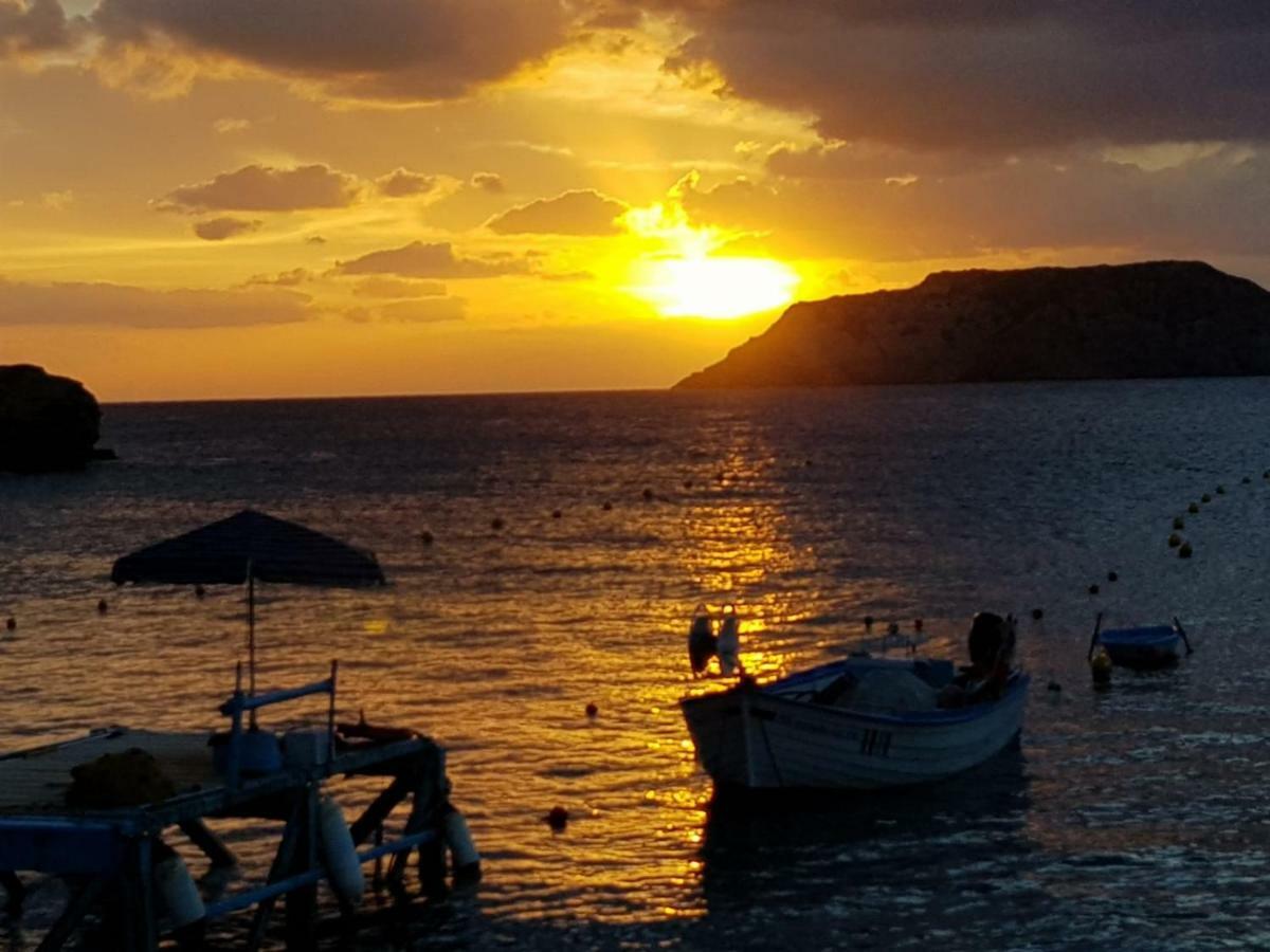 Komissa΄S Beach House Agia Pelagia  Bagian luar foto